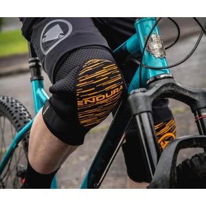 SINGLETRACK KNEE PADS II