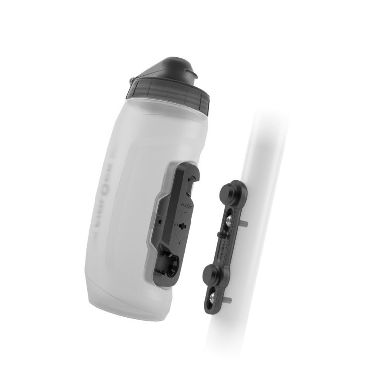 fidlock_twist_bottle590_CLRbikebase2021_rohr_transparent_softends_v3