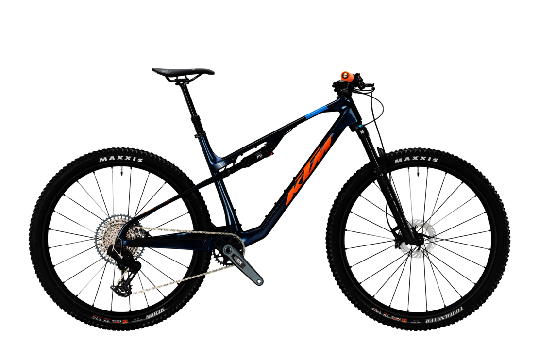 KTM Scarp MT Master 2026 – אופני הרים מקצועיים (SRAM X0 1×12, Transparent Blue on Carbon)