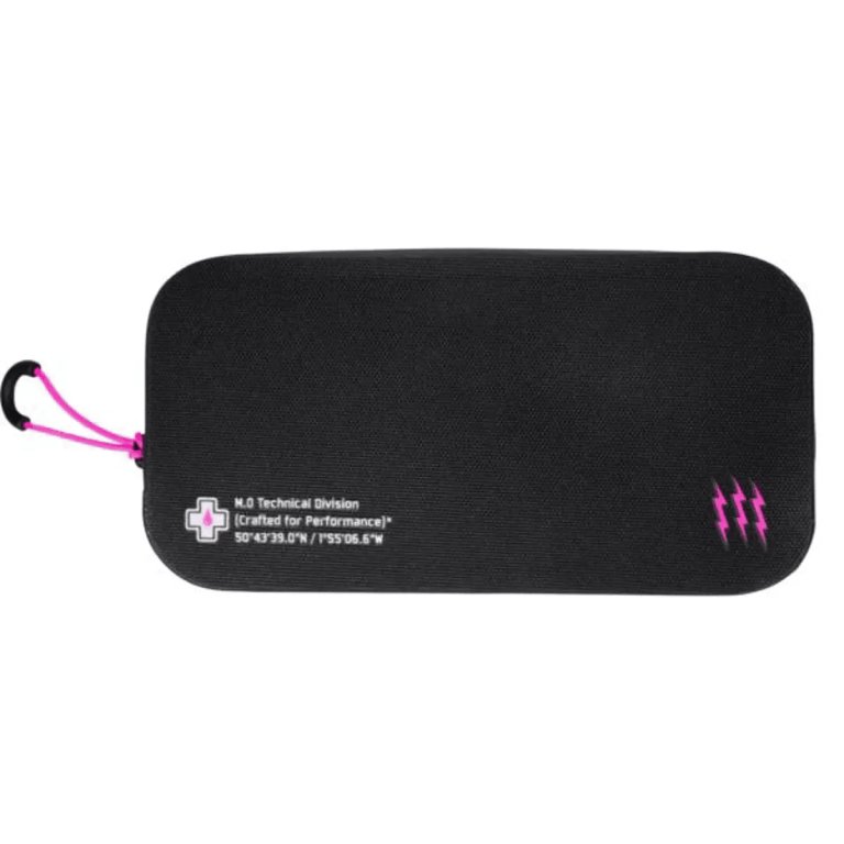 Muc-Off Waterproof Essentials Case מארז לכלים