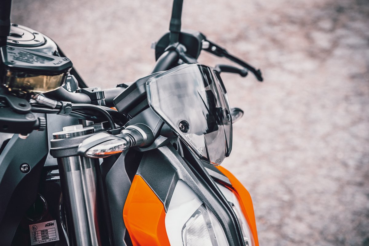 KTM Fly Screen – מגן רוח קצר וכהה לאופנוע, בין הפנס ללוח השעונים, 143 מ"מ